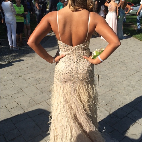 Prom dress - Picture 3 of 6